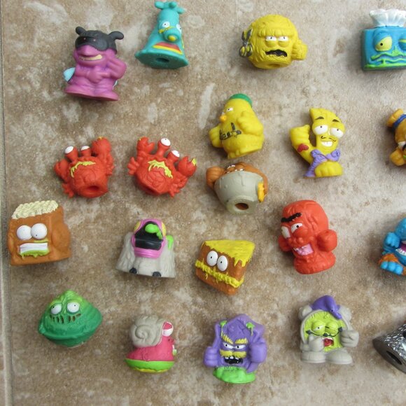 *MUST BUNDLE* The Trash Pack Trashies Lot of 20 Squishy Figurines Various Series - Picture 2 of 4